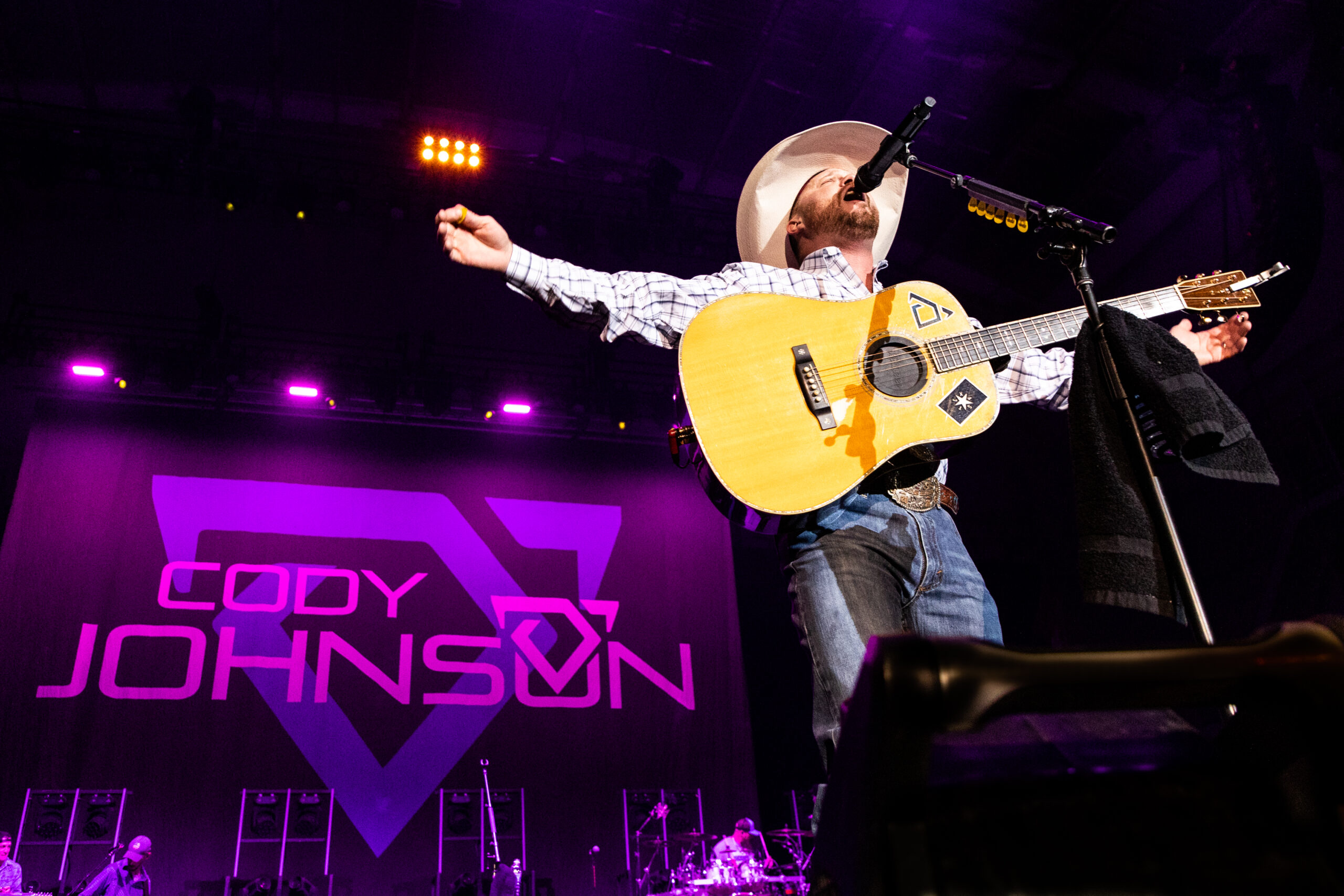 Cody Johnson performs at The Oncenter
